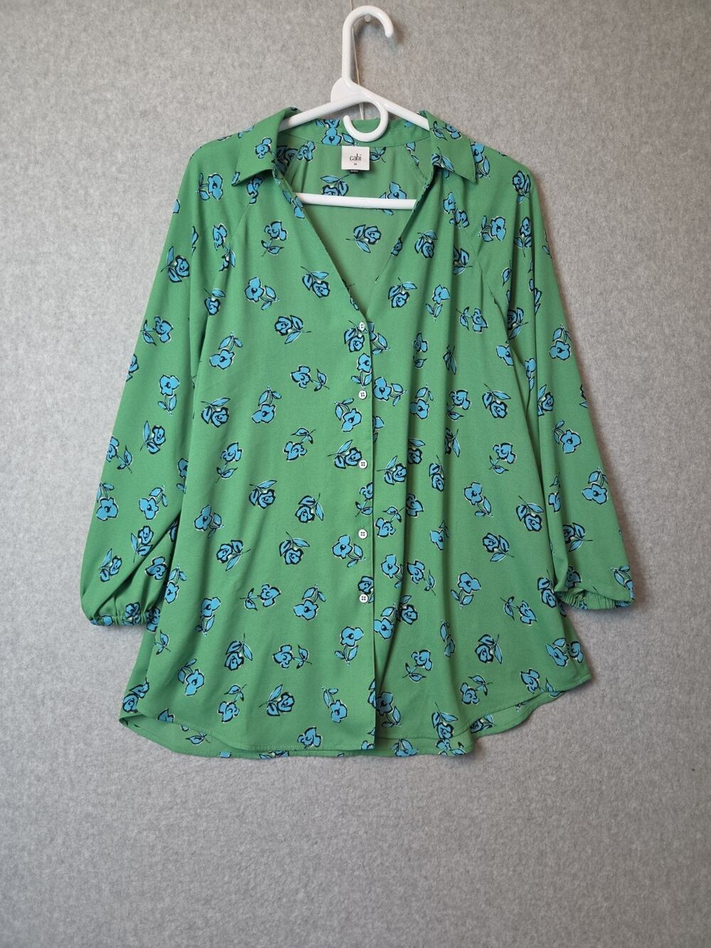 CAbi Green Floral LS Go To Oversized Lightweight Button Up Blouse Women's Medium